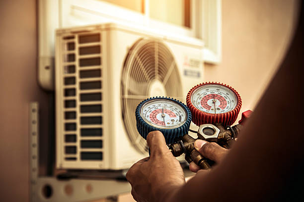 Professional Hvac technician working in Wellington, NV